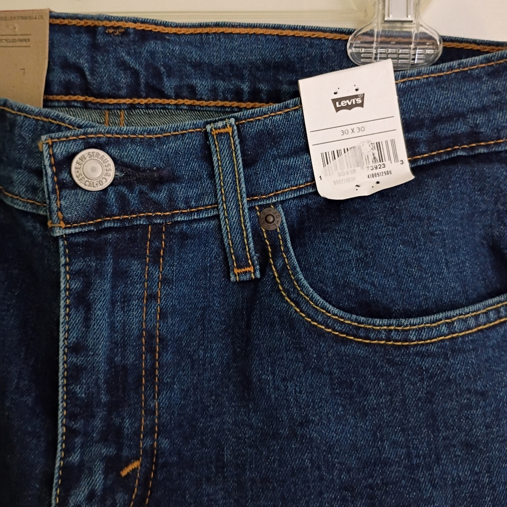 Levi's | Men's 514 Straight Jeans - Picture 5 of 10